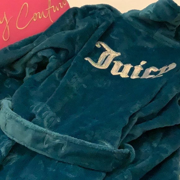 Juicy Couture JC Logo Plush Collared Robe- Teal - Picture 5 of 7